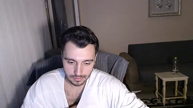 handsomeee04 online show from 09-29-25, 12:50