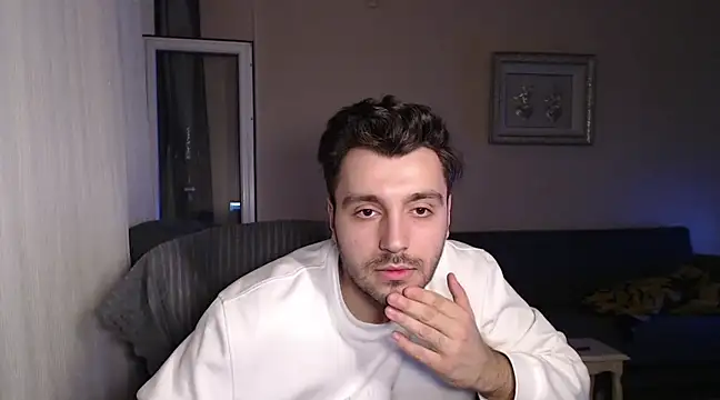 handsomeee04 online show from 03-17-25, 12:21