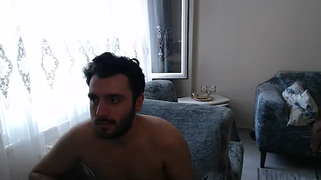 Snapshot of handsomeee04 chatting on 06-09-26, 01:34 handsomeee04 online show from 06-09-26, 01:34