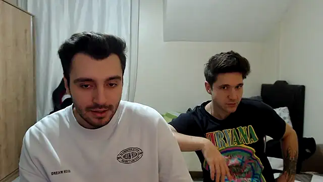 handsomeee04 online show from 10-15-25, 08:06