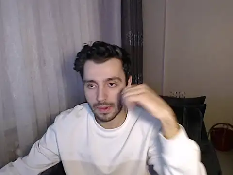 handsomeee04 online show from 04-14-26, 10:37