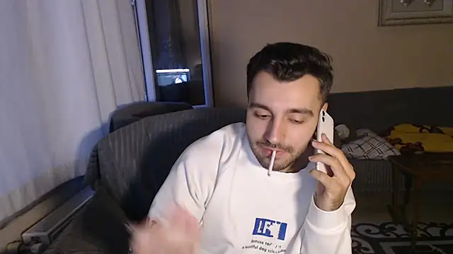 handsomeee04 online show from 11-01-25, 03:17