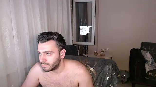 Snapshot of handsomeee04 chatting on 07-05-26, 10:49 handsomeee04 online show from 07-05-26, 10:49