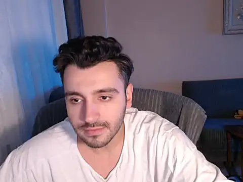 handsomeee04 online show from 11-15-25, 09:52