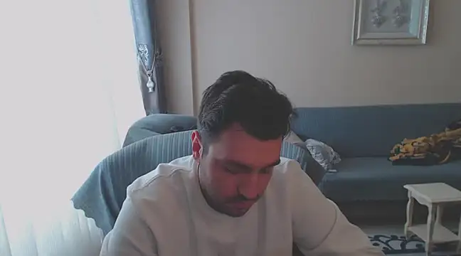 handsomeee04 online show from 03-16-25, 09:49