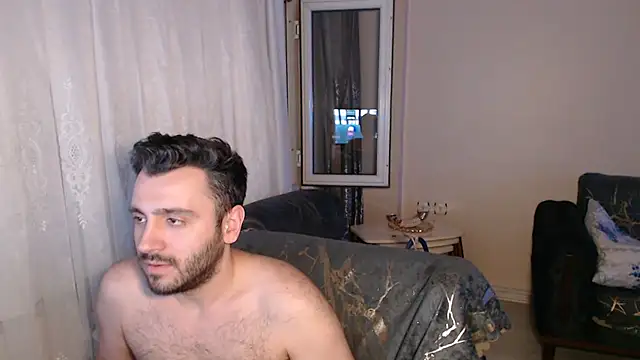 Snapshot of handsomeee04 chatting on 07-08-26, 11:38 handsomeee04 online show from 07-08-26, 11:38