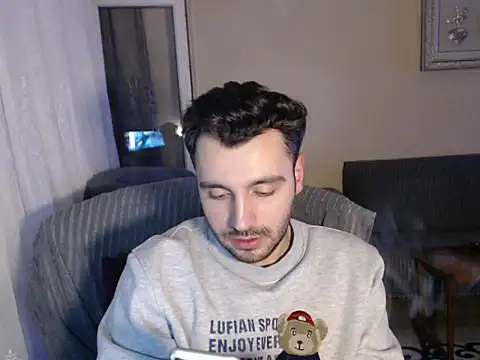 handsomeee04 online show from 11-17-25, 10:36