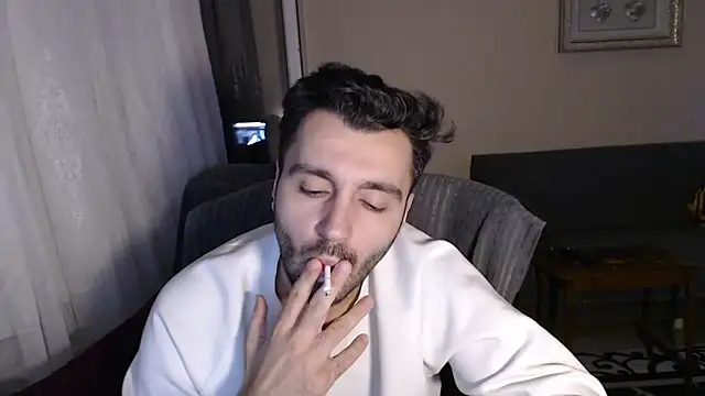 handsomeee04 online show from 11-18-25, 10:45