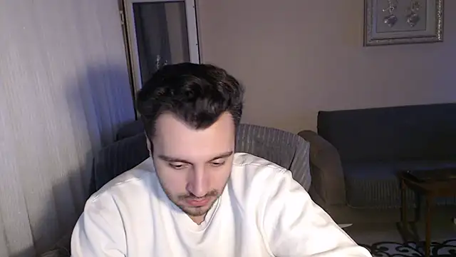 handsomeee04 online show from 10-10-25, 09:59