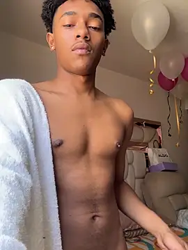 Snapshot of Boy_cock18 chatting on 05-22-26, 04:27 Boy cock18 online show from 05-22-26, 04:27