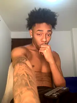 Boy cock18 online show from 12-02-25, 07:21