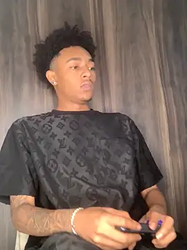 Boy cock18 online show from 11-04-25, 11:08