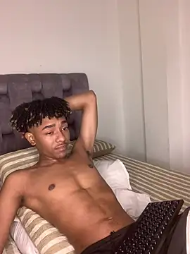 Snapshot of Boy_cock18 chatting on 02-24-25, 11:21 Boy cock18 online show from 02-24-25, 11:21