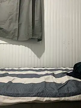 ekskekejejej online show from 02-17-25, 03:33