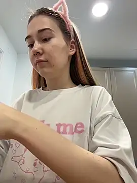 SashaMeow online show from 04-14-26, 04:01