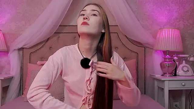 SashaMeow online show from 10-18-25, 04:31