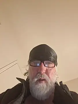 Snapshot of ThomasODeaXXX chatting on 04-06-26, 04:46 ThomasODeaXXX online show from 04-06-26, 04:46