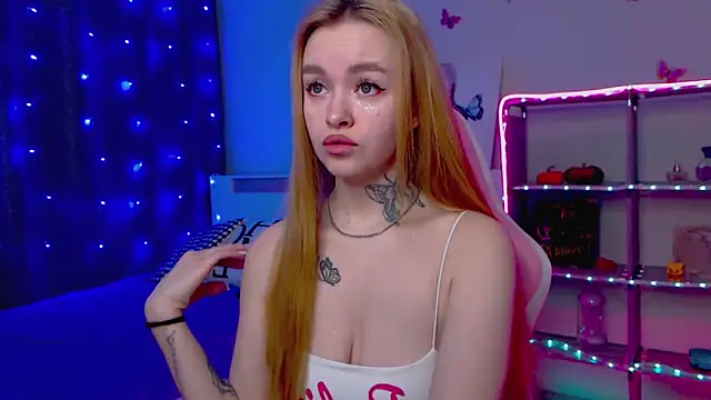 Snapshot of Naughty_Mable chatting on 03-15-25, 12:04 Naughty Mable online show from 03-15-25, 12:04