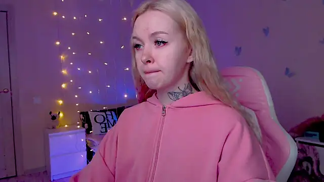 Naughty Mable online show from 04-12-26, 12:03