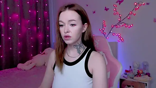 Snapshot of Naughty_Mable chatting on 10-02-25, 12:14 Naughty Mable online show from 10-02-25, 12:14