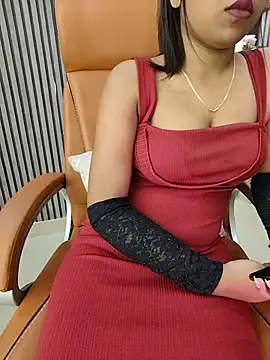 Snapshot of Little__Lia chatting on 06-06-26, 04:56 Little Lia online show from 06-06-26, 04:56