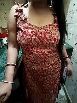 Snapshot of Soniya_444 chatting on 04-19-26, 06:43 Soniya 444 online show from 04-19-26, 06:43