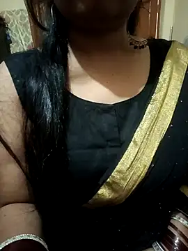 Snapshot of Soniya_444 chatting on 05-08-26, 12:42 Soniya 444 online show from 05-08-26, 12:42
