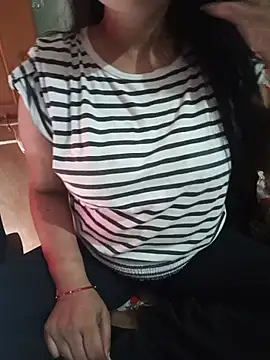 Snapshot of Soniya_444 chatting on 07-04-26, 11:05 Soniya 444 online show from 07-04-26, 11:05