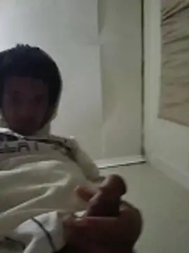 Snapshot of TheRiseOfDick chatting on 04-22-26, 08:37 TheRiseOfDick online show from 04-22-26, 08:37
