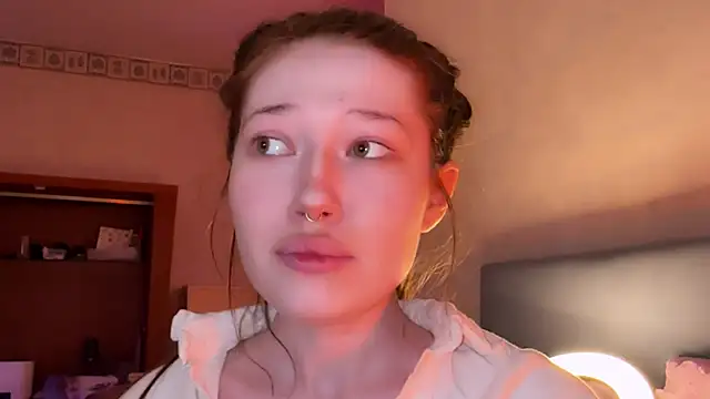 eva varnerr online show from 06-03-26, 01:28