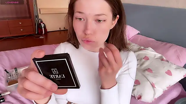 eva varnerr online show from 07-08-26, 03:41