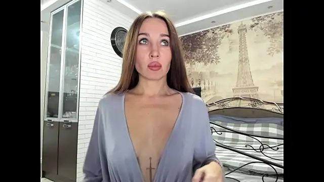 One of the girls online show from 10-17-25, 05:37