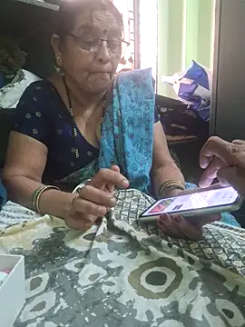 Snapshot of sivani_asha chatting on 03-17-25, 12:25 sivani asha online show from 03-17-25, 12:25
