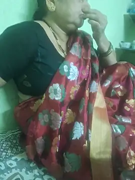 Snapshot of sivani_asha chatting on 03-18-25, 12:28 sivani asha online show from 03-18-25, 12:28