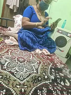 Snapshot of sivani_asha chatting on 03-10-25, 01:10 sivani asha online show from 03-10-25, 01:10