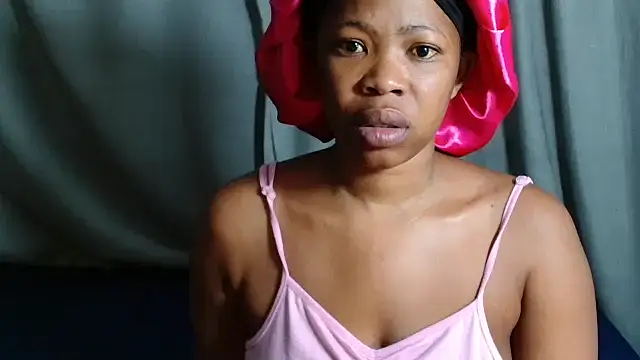 EROTIC BARBIE28 online show from 04-16-26, 04:57