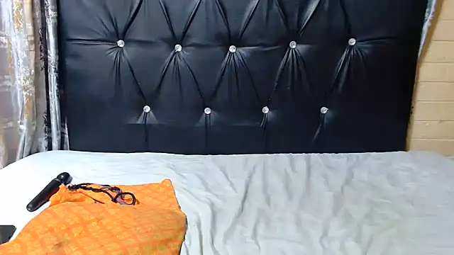 EROTIC BARBIE28 online show from 07-13-26, 06:51