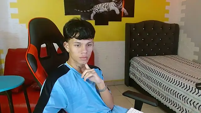 andy dan18 online show from 11-04-25, 02:10