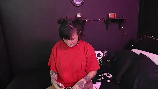 rousstattoo online show from 11-14-25, 08:01