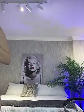 Snapshot of samy_xoxox chatting on 01-11-25, 05:20 samy xoxox online show from 01-11-25, 05:20