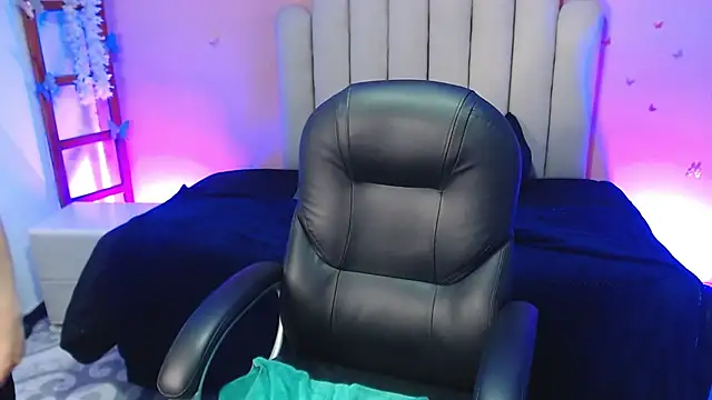 Sweetlu gh online show from 10-19-25, 07:27