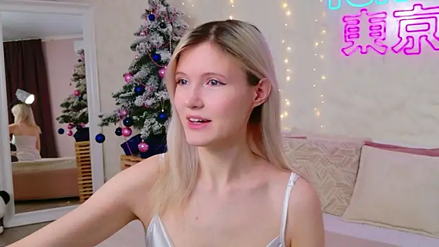 Snapshot of NellieLoyns chatting on 01-06-26, 05:17 NellieLoyns online show from 01-06-26, 05:17