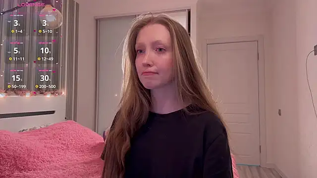 Awwwrora online show from 02-25-26, 03:34