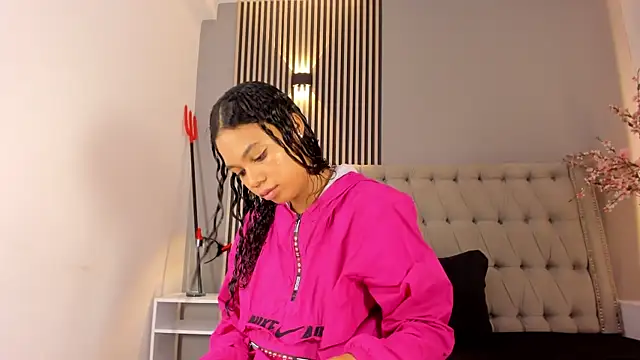 GysellHanson online show from 11-15-25, 11:25