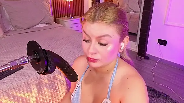 LolaAngellx online show from 06-18-26, 09:20