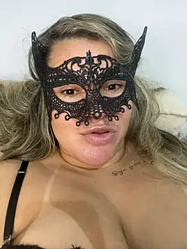 Snapshot of Casadadelicia26 chatting on 02-20-26, 06:26 Casadadelicia26 online show from 02-20-26, 06:26