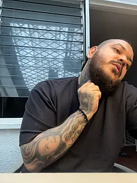 El Titan1998 online show from 11-17-25, 09:41