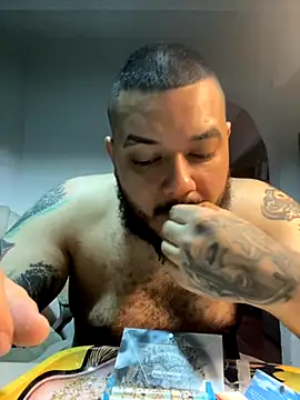 El Titan1998 online show from 10-30-25, 11:52