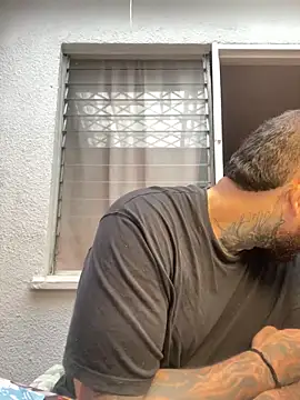 Snapshot of El_Titan1998 chatting on 02-21-26, 12:18 El Titan1998 online show from 02-21-26, 12:18