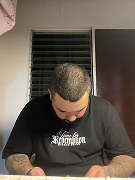 Snapshot of El_Titan1998 chatting on 02-23-26, 11:49 El Titan1998 online show from 02-23-26, 11:49